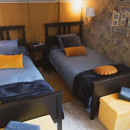 Au Bien Venu Bed & Breakfast 4*